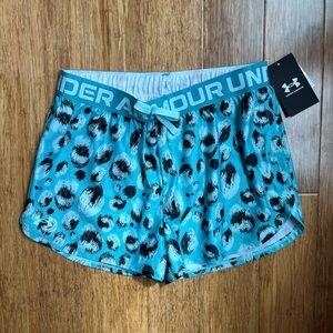 Under Armour Girls Shorts size youth large NWT